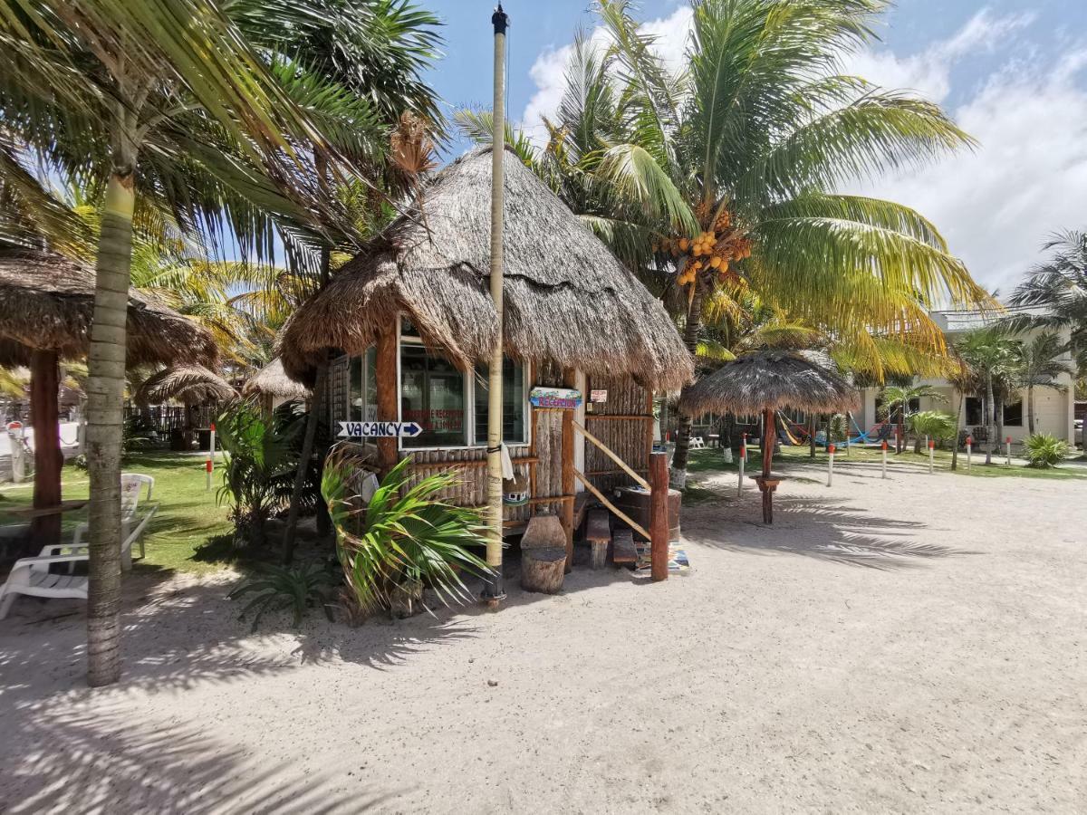 Las Cabanas Del Doctor Mahahual Ngoại thất bức ảnh