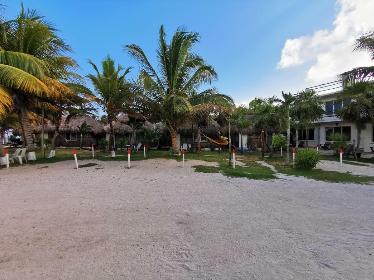Las Cabanas Del Doctor Mahahual Ngoại thất bức ảnh