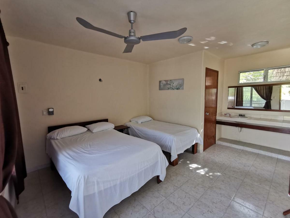 Las Cabanas Del Doctor Mahahual Ngoại thất bức ảnh