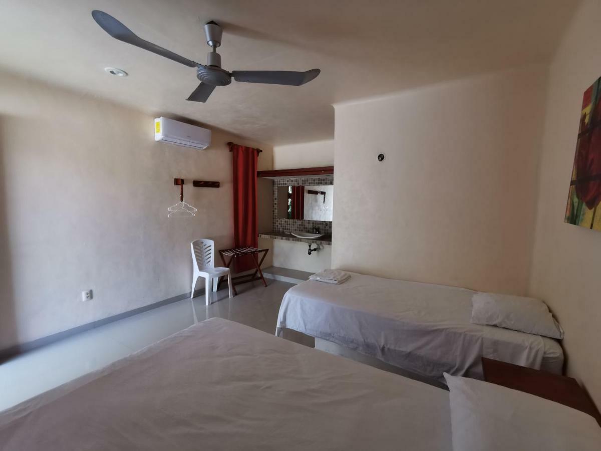 Las Cabanas Del Doctor Mahahual Ngoại thất bức ảnh